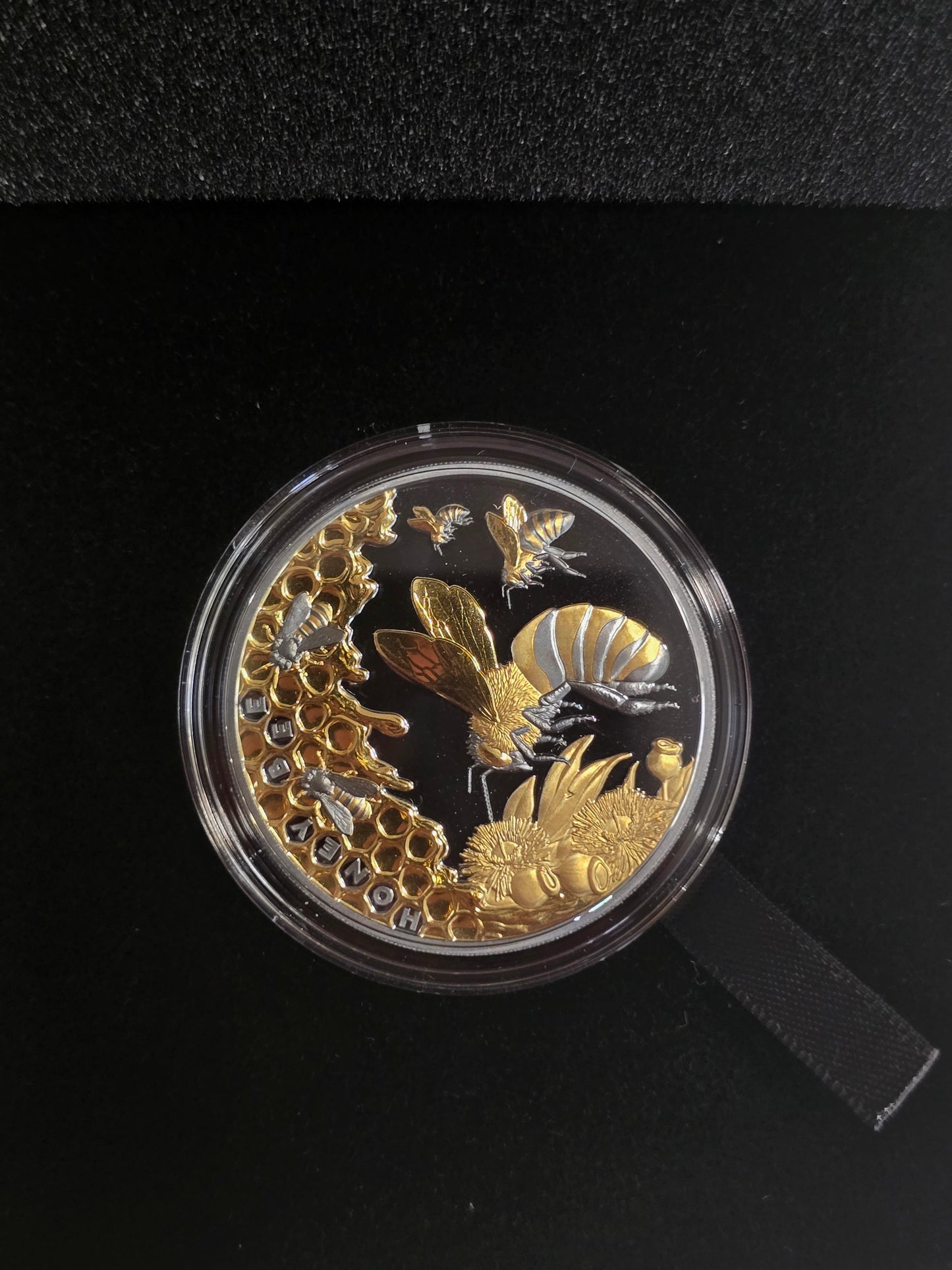 Honey Bee Black Silver 1oz 2025