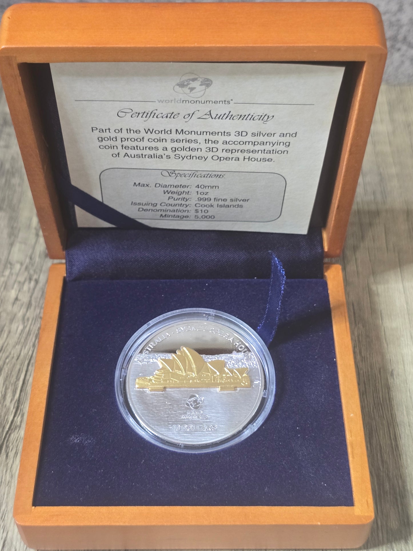 3D World Monuments - Sydney Opera House 1oz