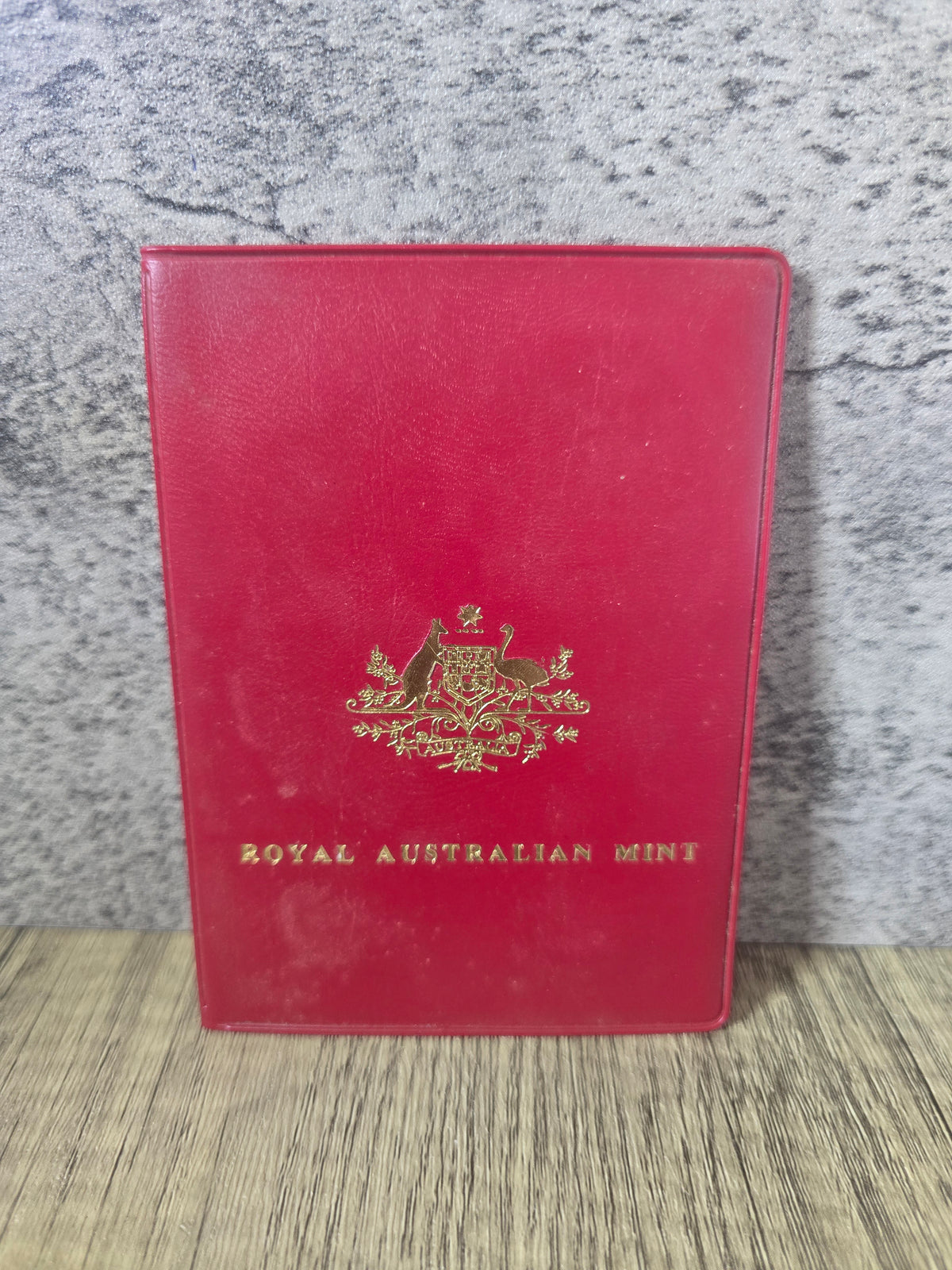 1980 Red Wallet Mint Set
