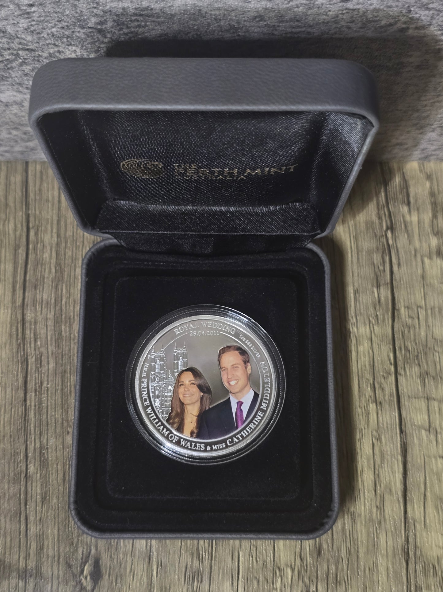 Prince William of Wales & Catherine Middleton Royal Wedding 1oz Proof 2011