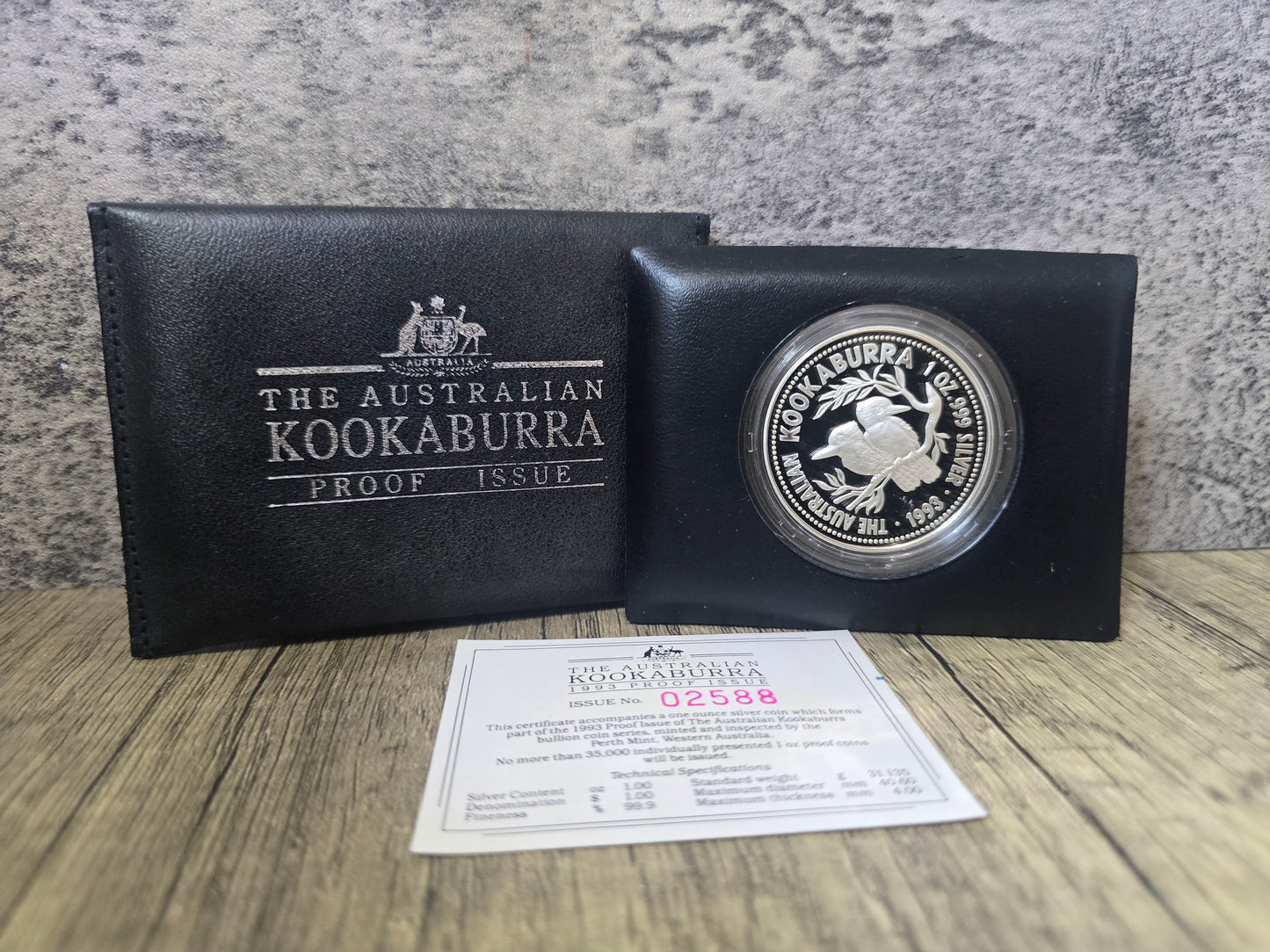 Kookaburra 1oz proof, black wallet pouch, 1993