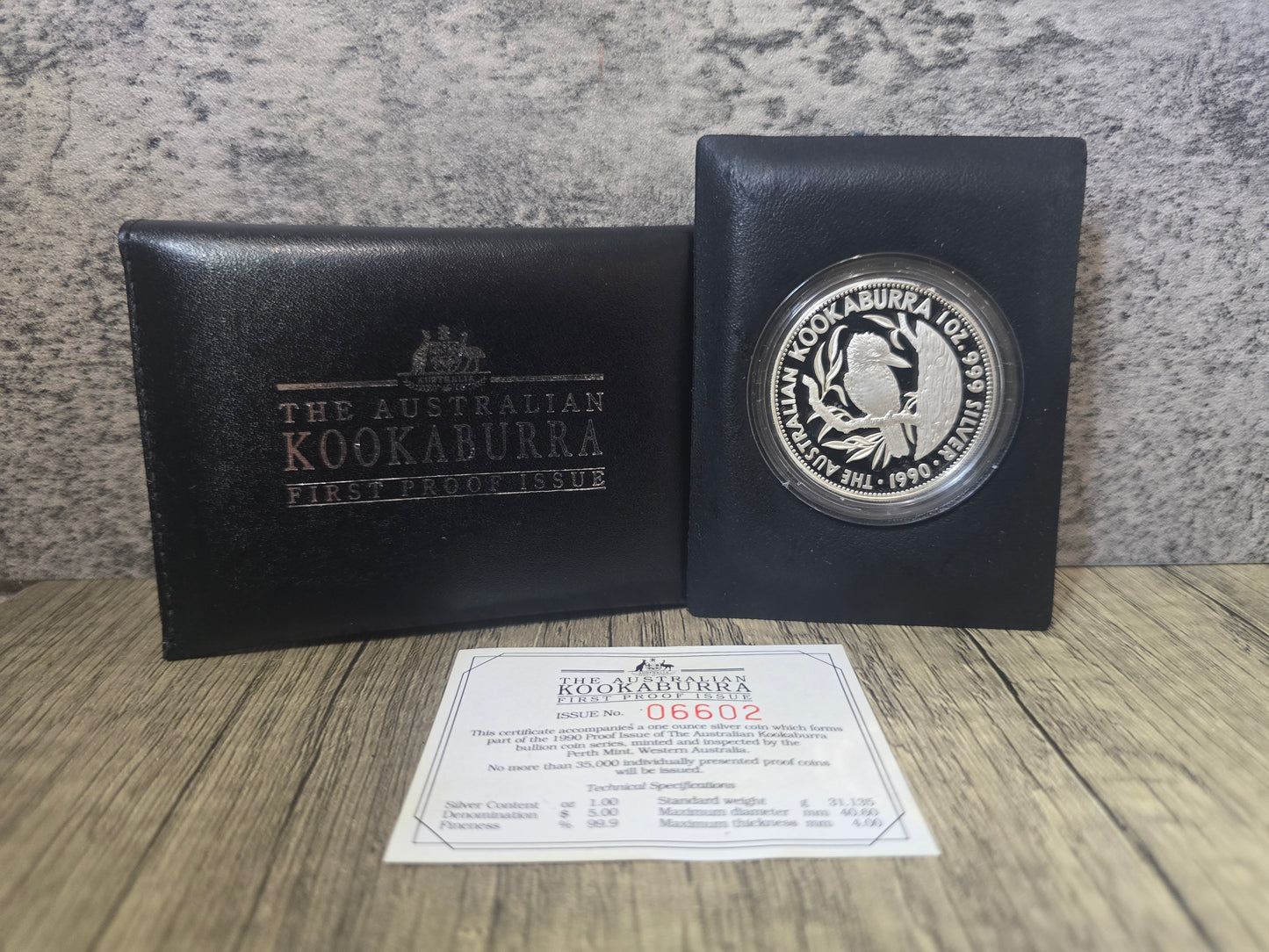 Kookaburra 1oz proof (First Issue), black wallet pouch, 1999