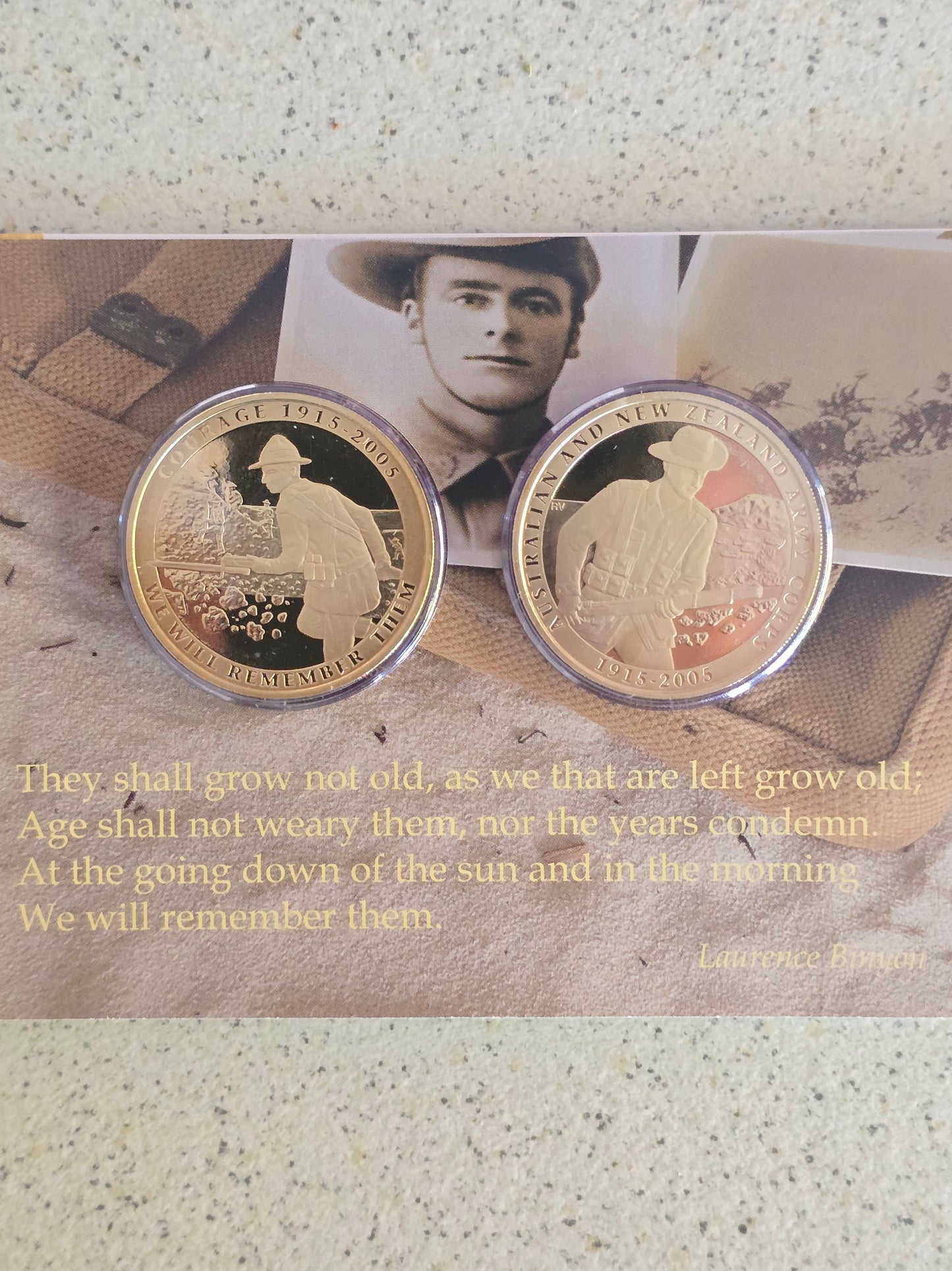 ANZAC 90th Anniversary 2-coin set (NZ Post)