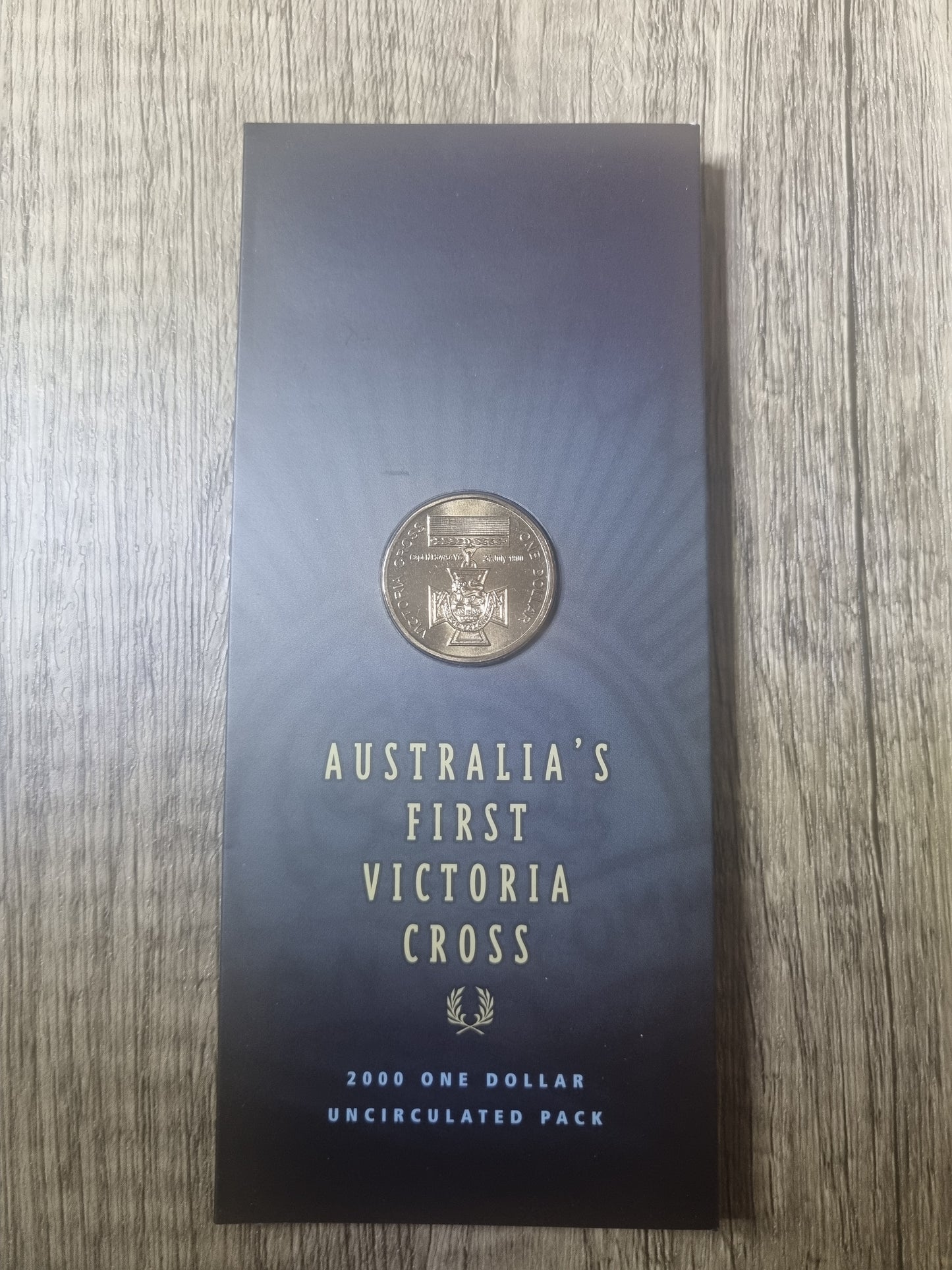 Victoria Cross $1 carded 2000