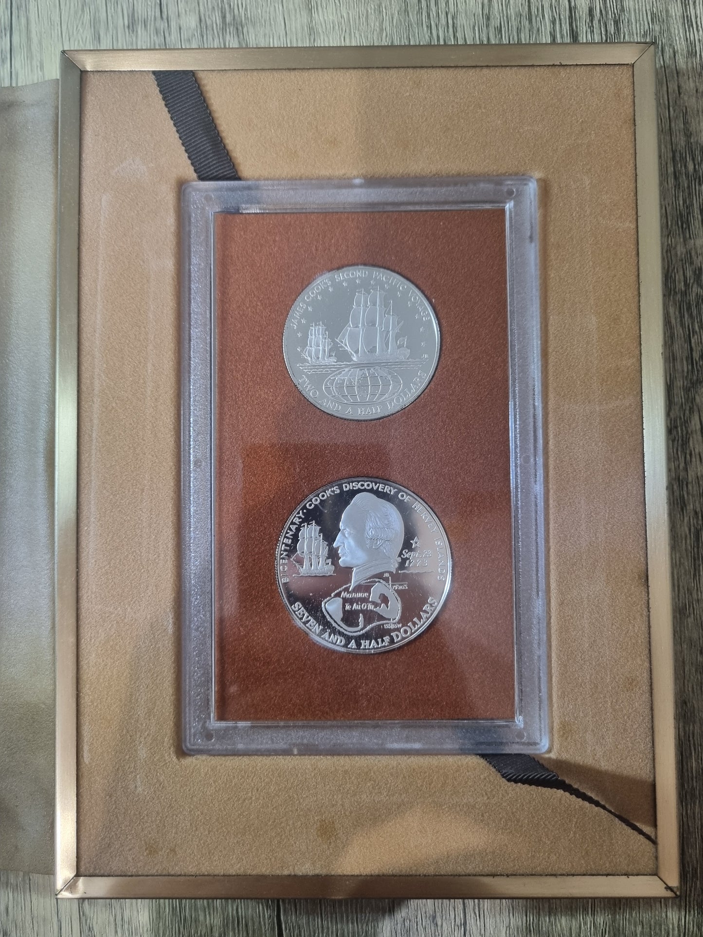 Cook Islands 1974 Proof and Silver Set (Leather Book)