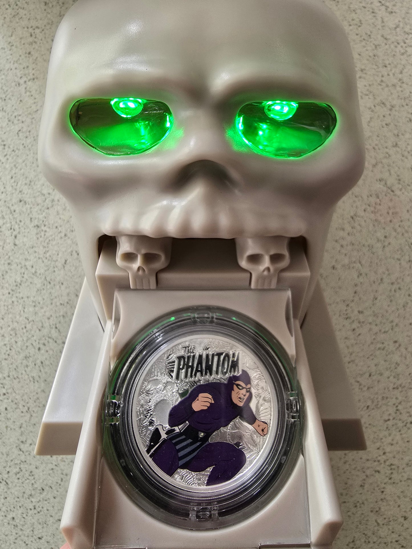 Phantom 80th Anniversary coloured 1oz - light up skull cave