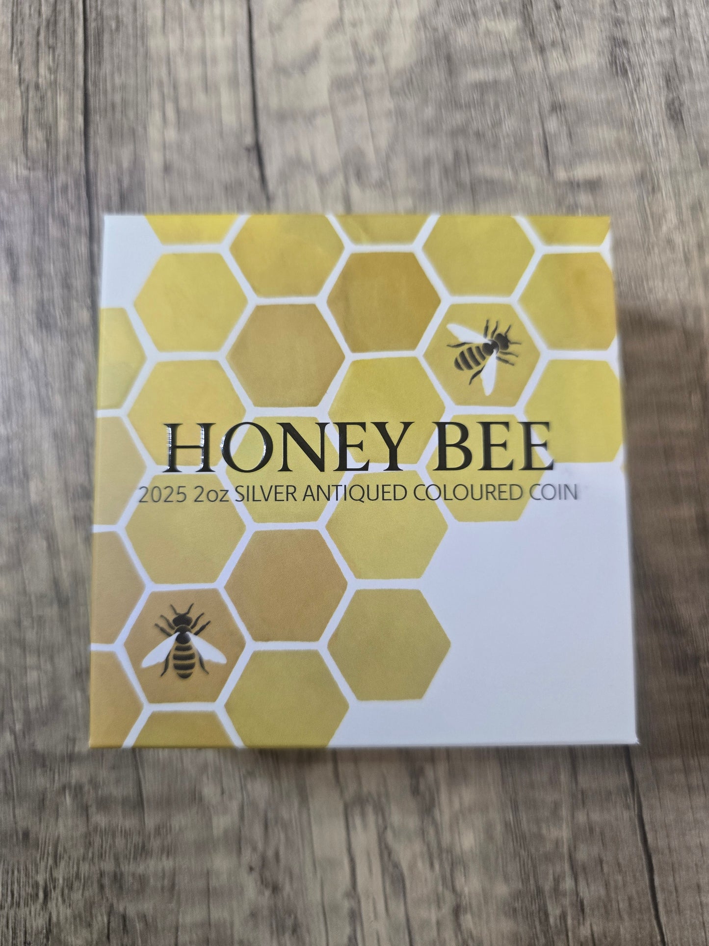 Honey Bee 2oz coloured antique 2025