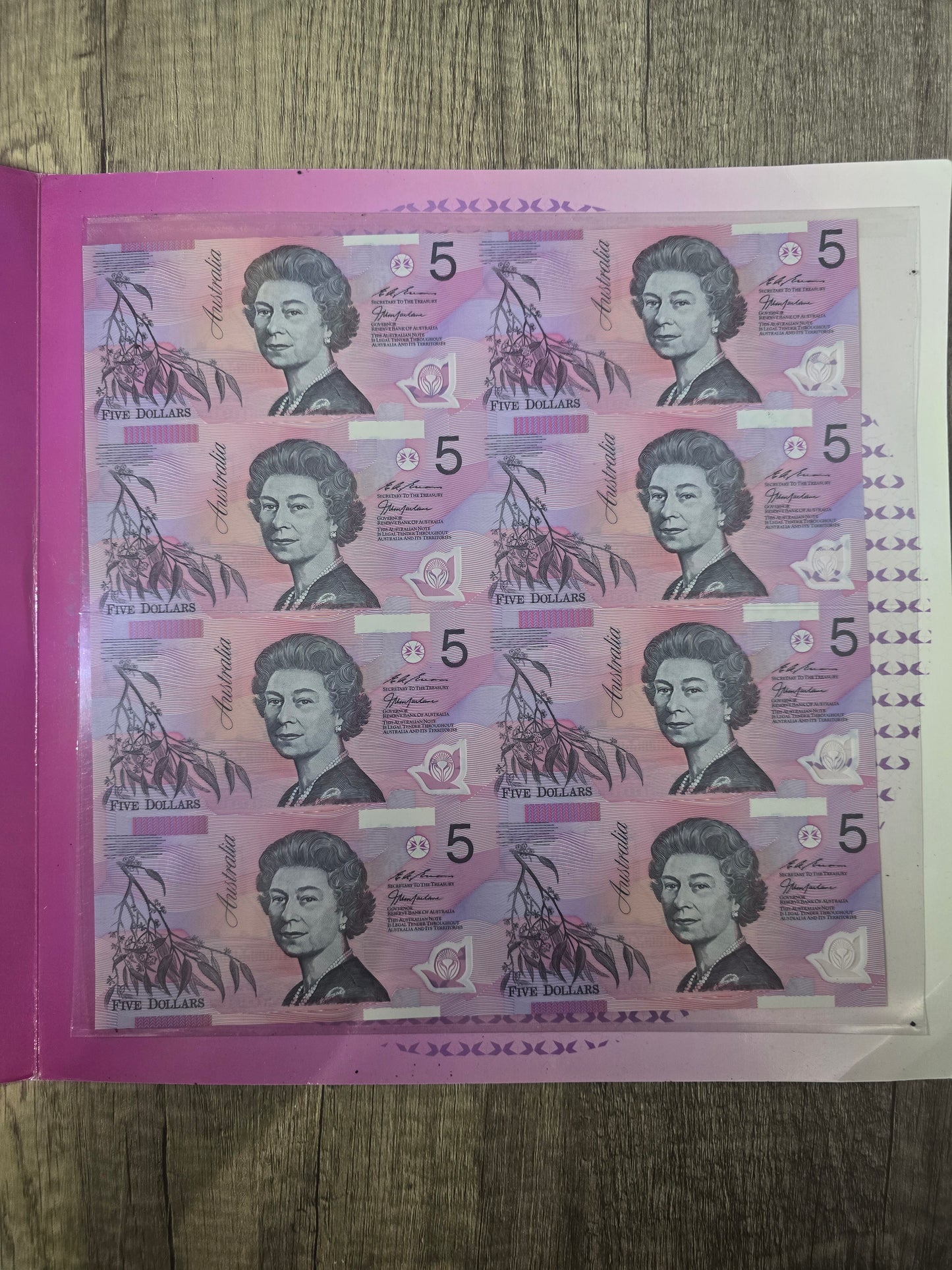 $5 HongKong HK97 Sheet if Eight Folio (red serial)