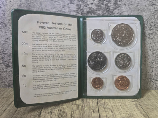 1982 Commmonwealth Games Green Wallet