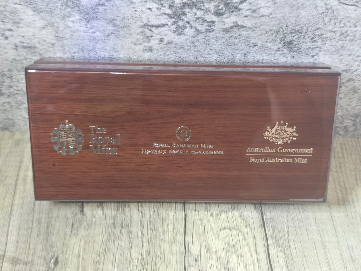 Queens Diamond Jubilee Set