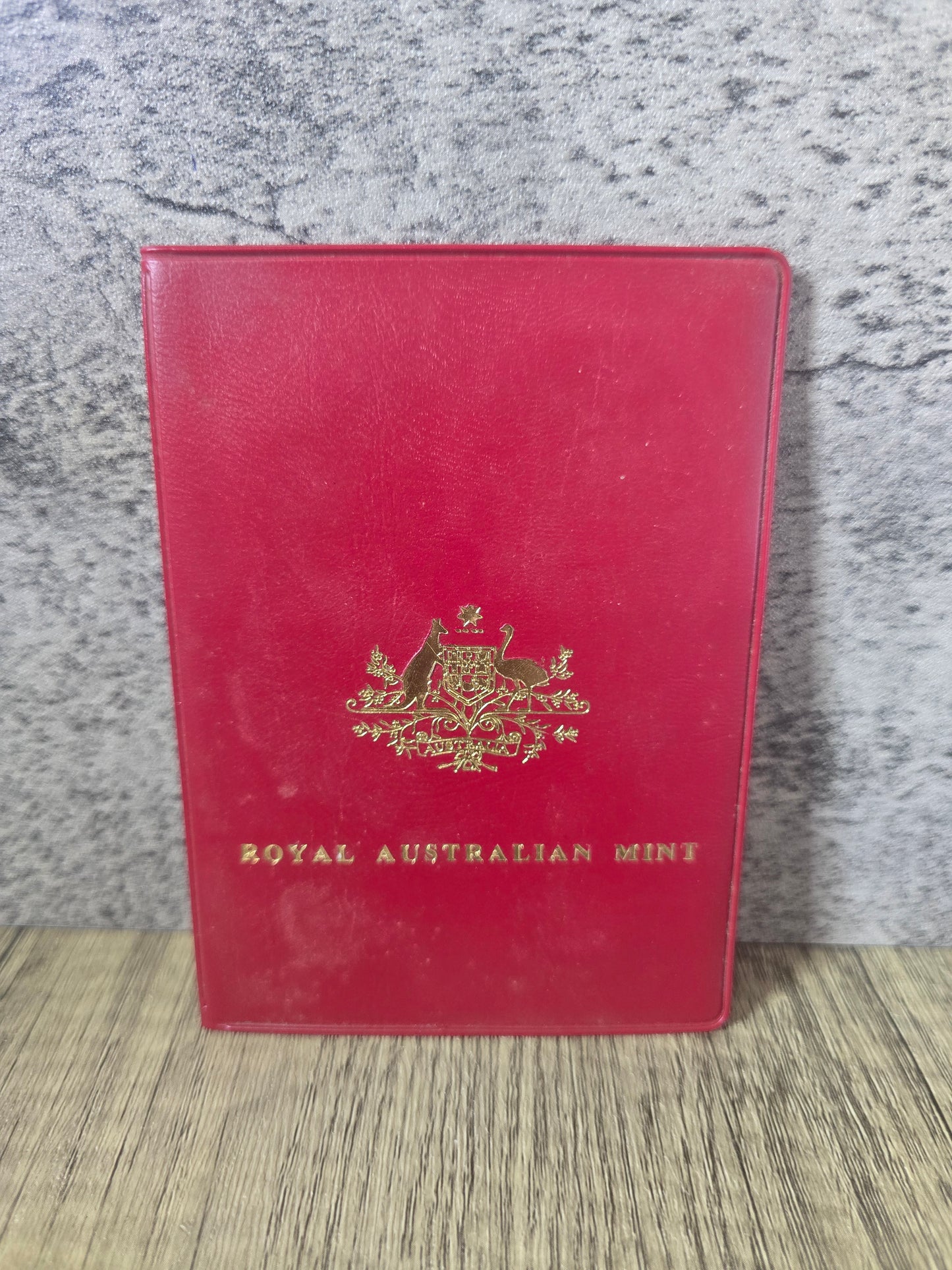 1981 Red Wallet Mint Set