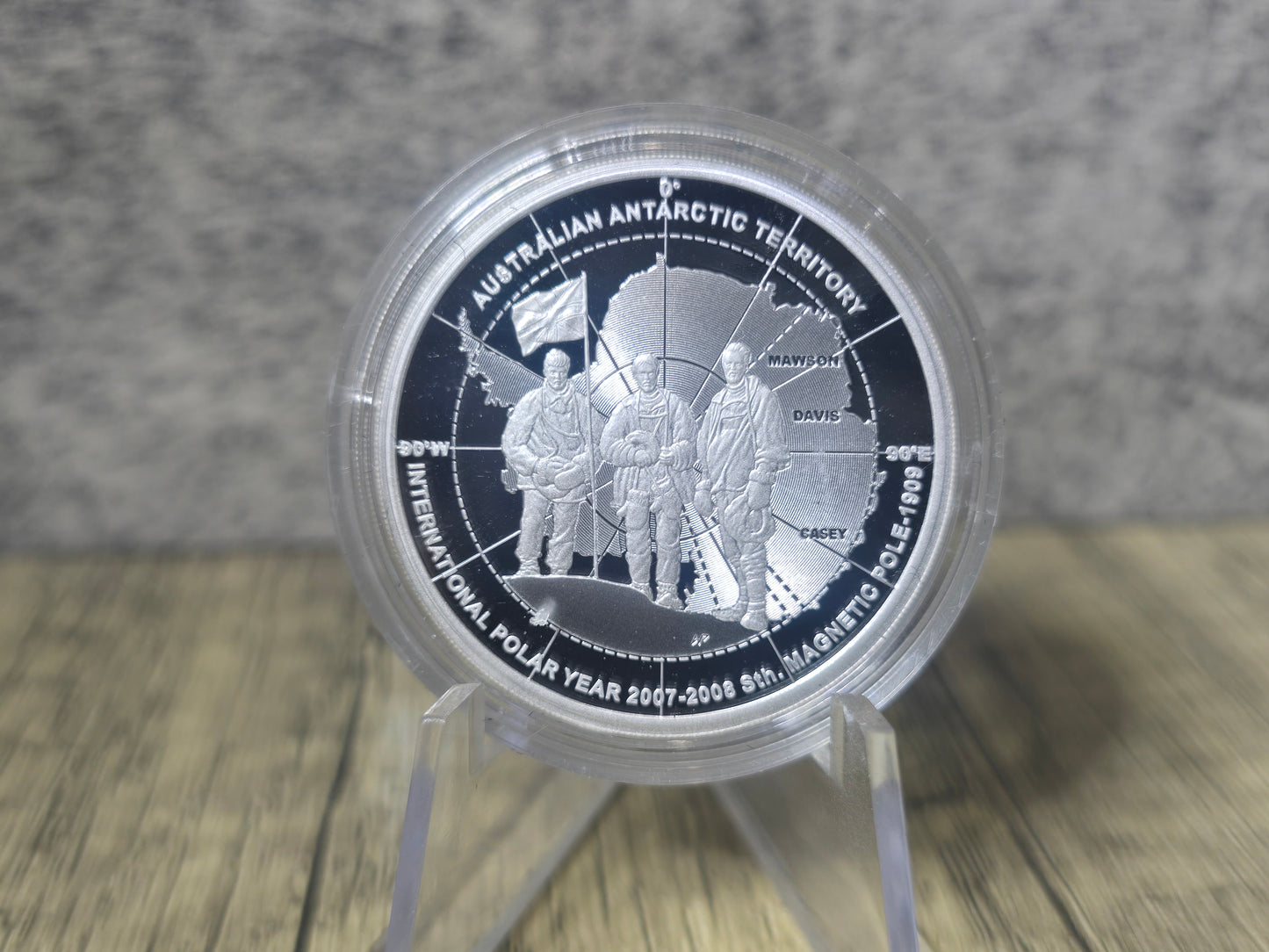 Polar Year Antartic Territory 2009 Explorers (36.31g)