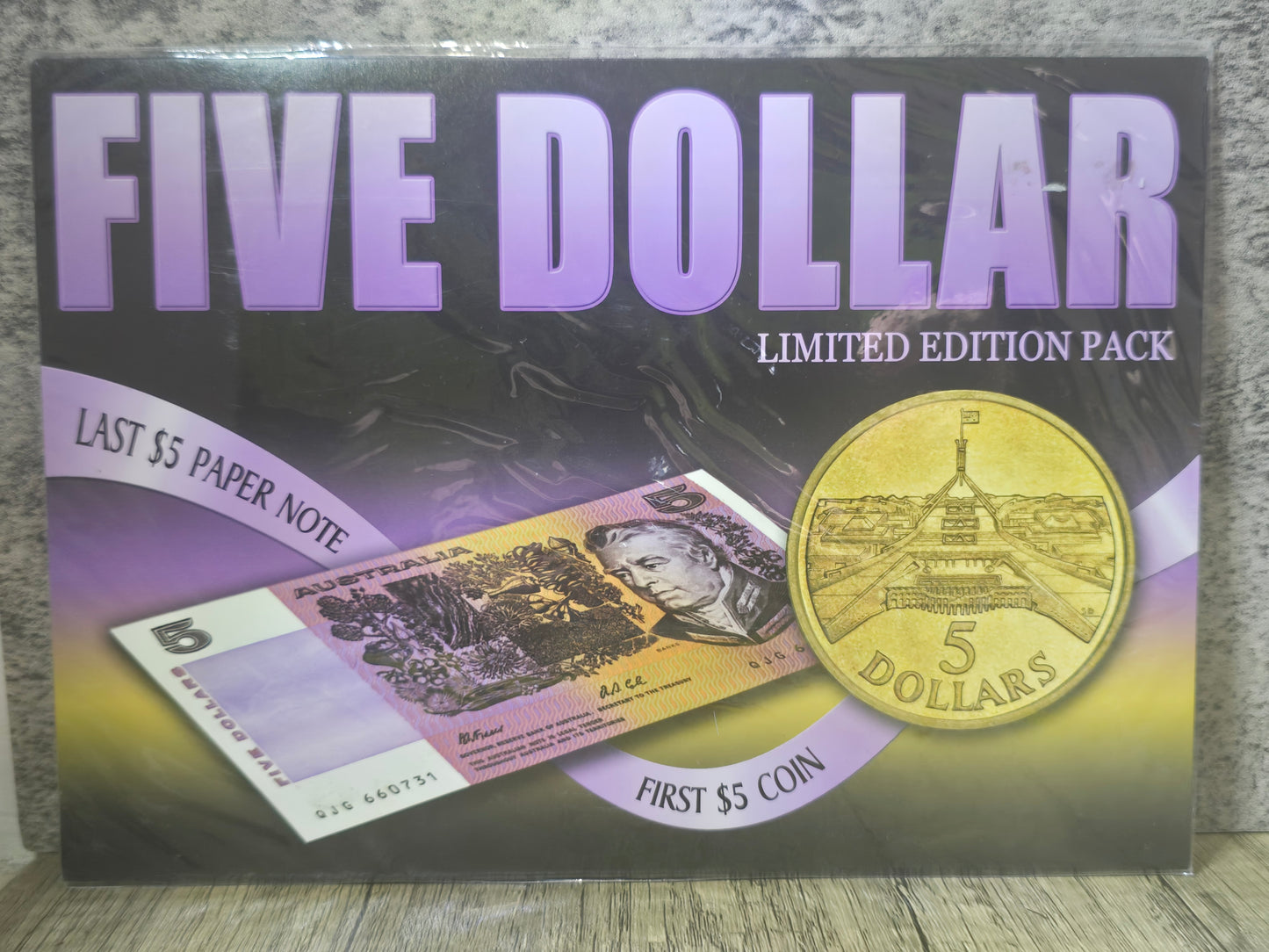 Sherwood Last $5 Note / First $5 coin folio, limited edition pack