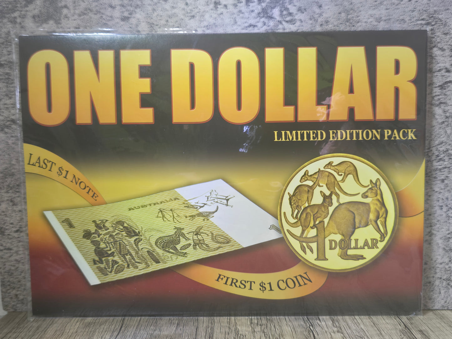 Sherwood Last $1 Note / First $1 coin folio, limited edition pack
