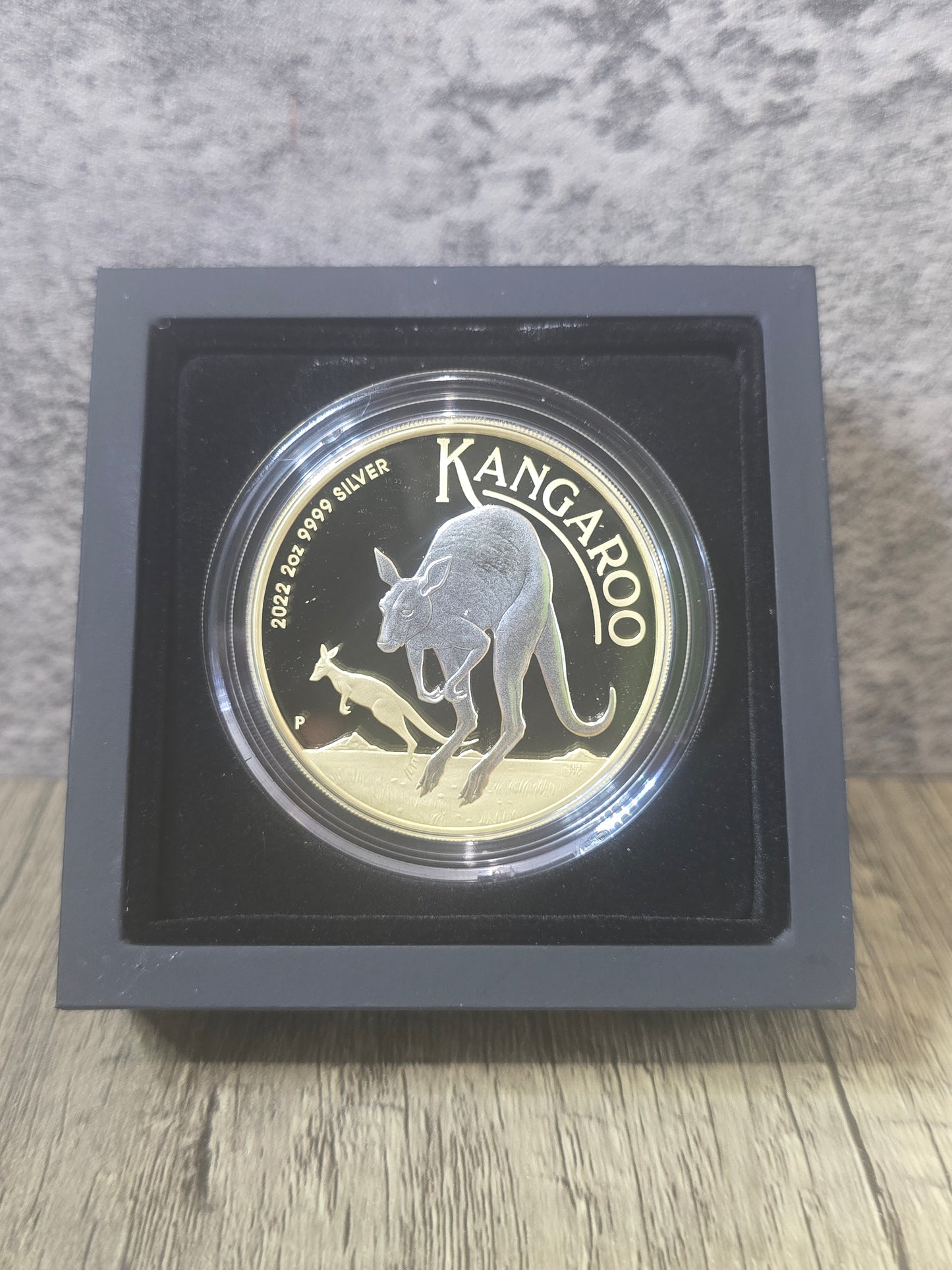 Kangaroo 2oz reverse gilded 2022