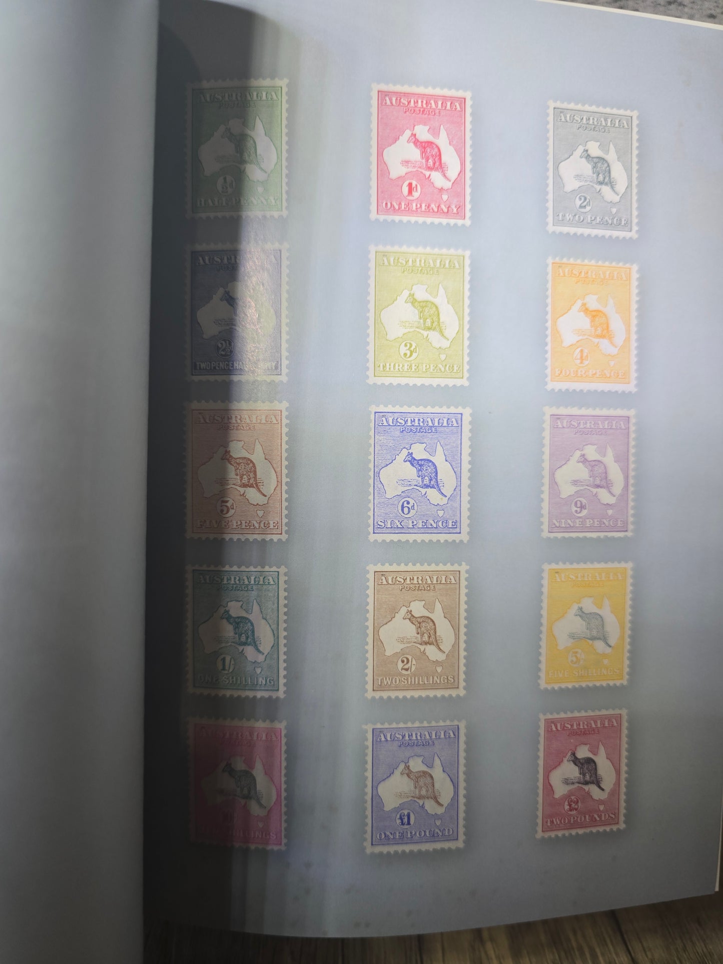 Kangaroo And Map: 1913-2013, An Advertisement for Australia, Stamp Booklet, Unused