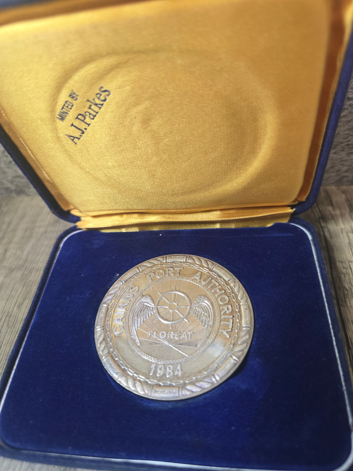1984 Cairns International Airport Silver Medallion, Issued by: Cairns Port Authority, A.J. Parkes
