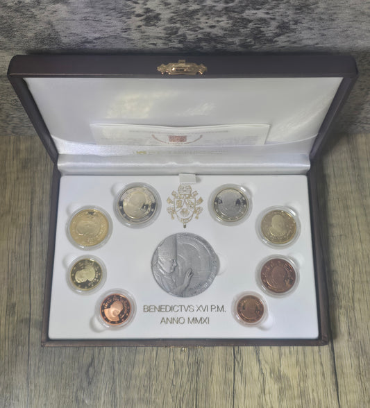 2011 Vatican Euro Proof 8 coin set