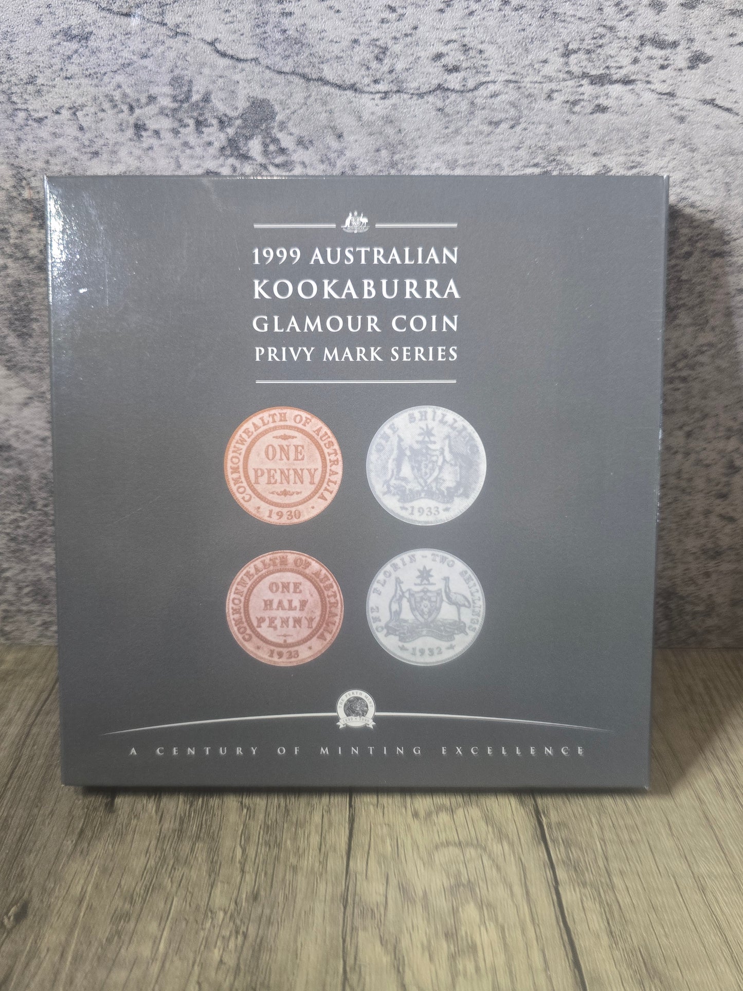 Kookaburra Glamour Privy Set, 1999