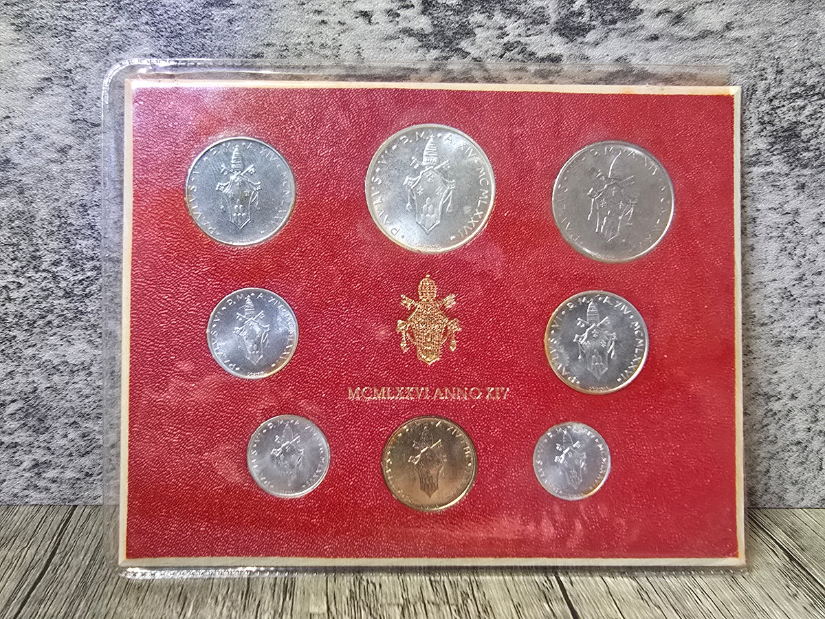 1976 Vatican UNC 8 coin set
