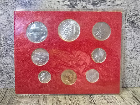 1976 Vatican UNC 8 coin set