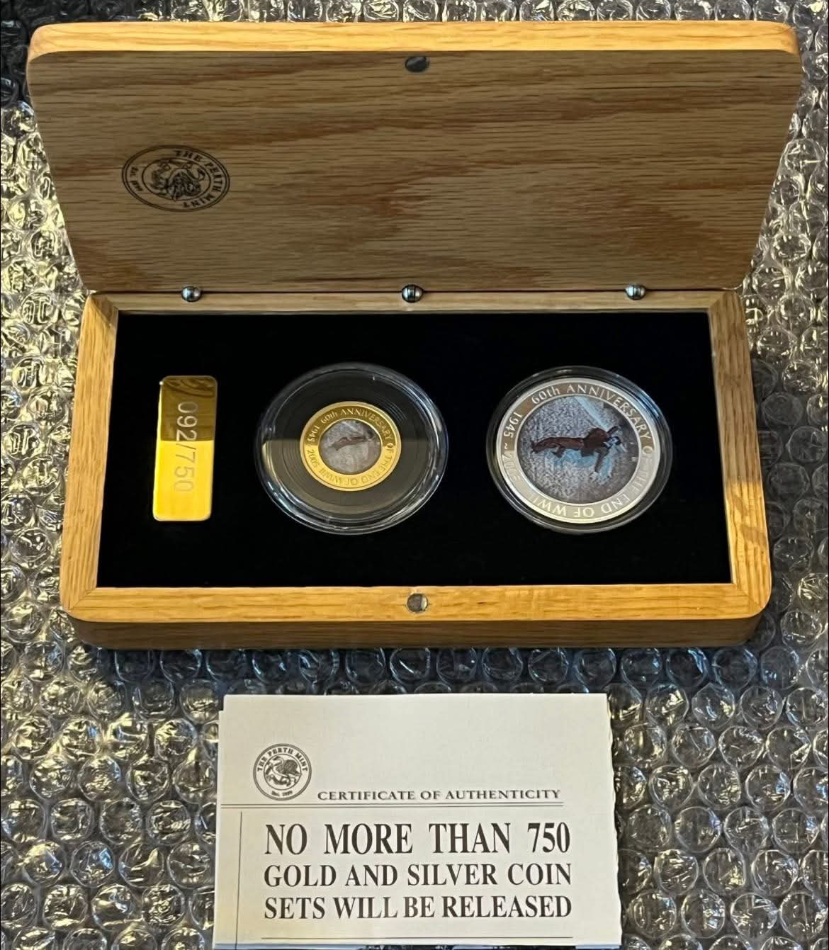 60th Anniversary of End of WWII, 2005 - 2 coin proof set (gold / silver 1oz)