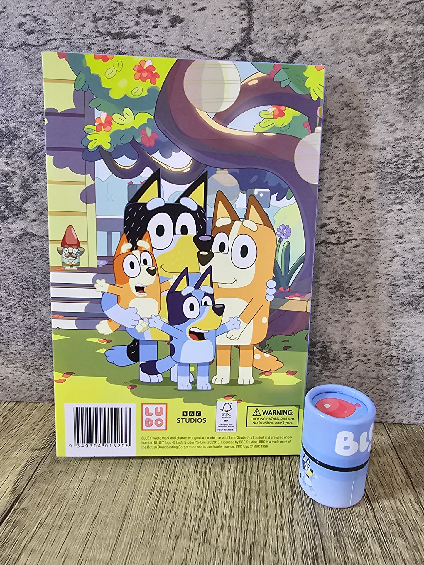 Bluey $1 Coin Set w/folder 2024 (opened in folder)