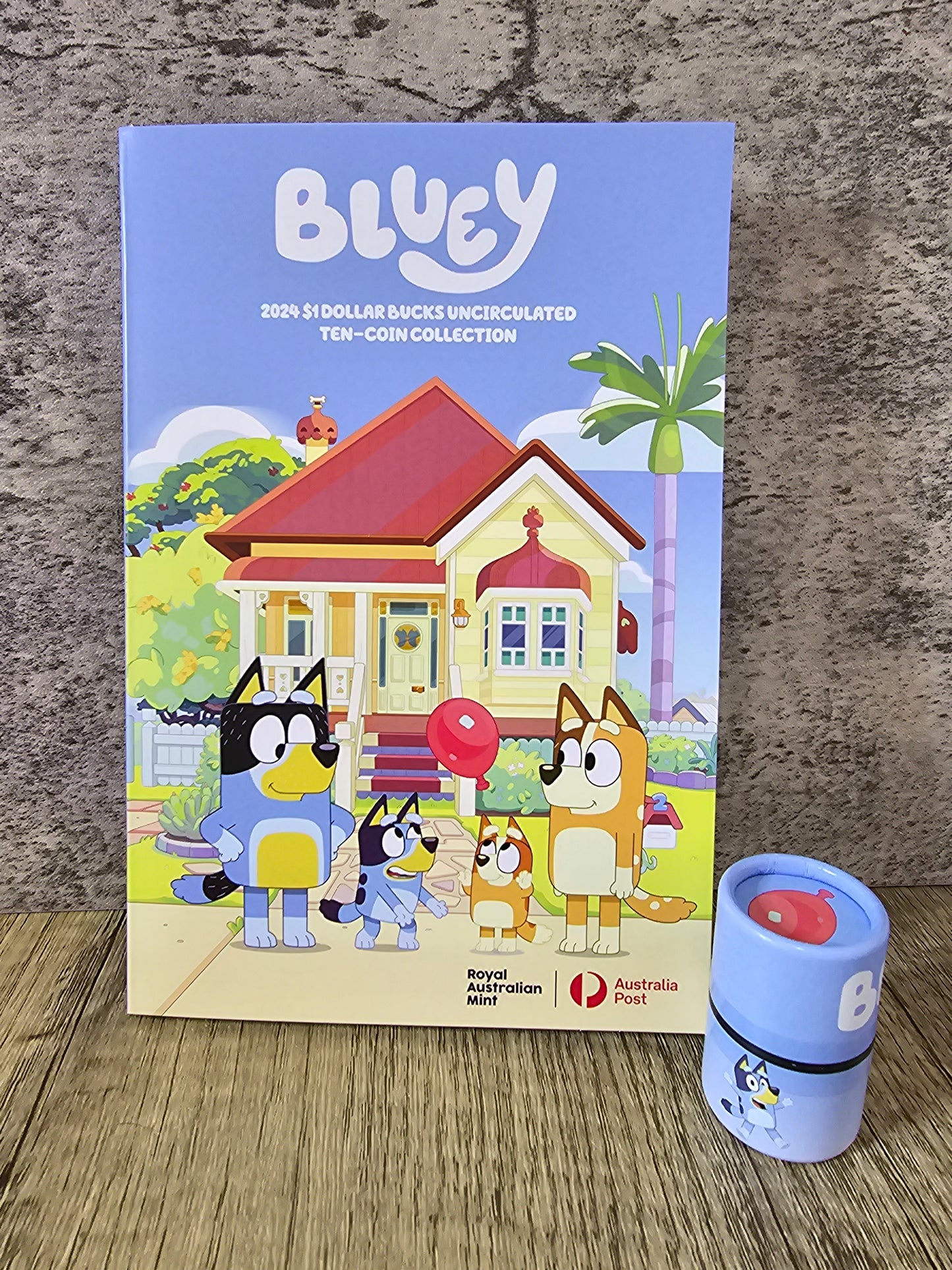 Bluey $1 Coin Set w/folder 2024 (opened in folder)