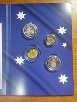We Will Remember Them - MacQuarie Mint Folder (2013) *incomplete*